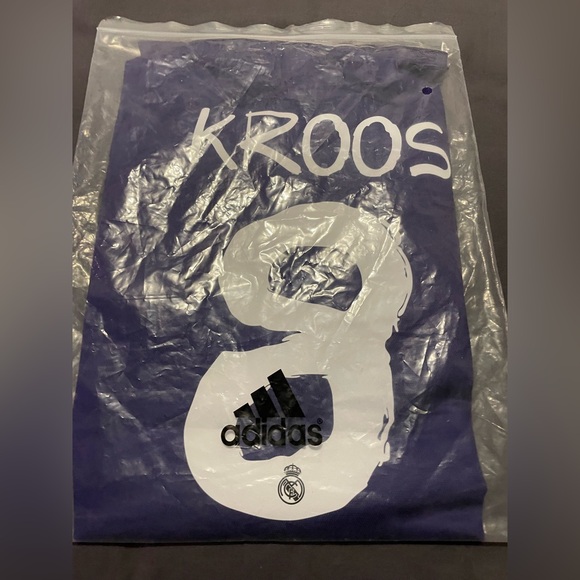 Toni Kroos 8 Real Madrid X Y-3 23/24 Fourth kit - Picture 4 of 4
